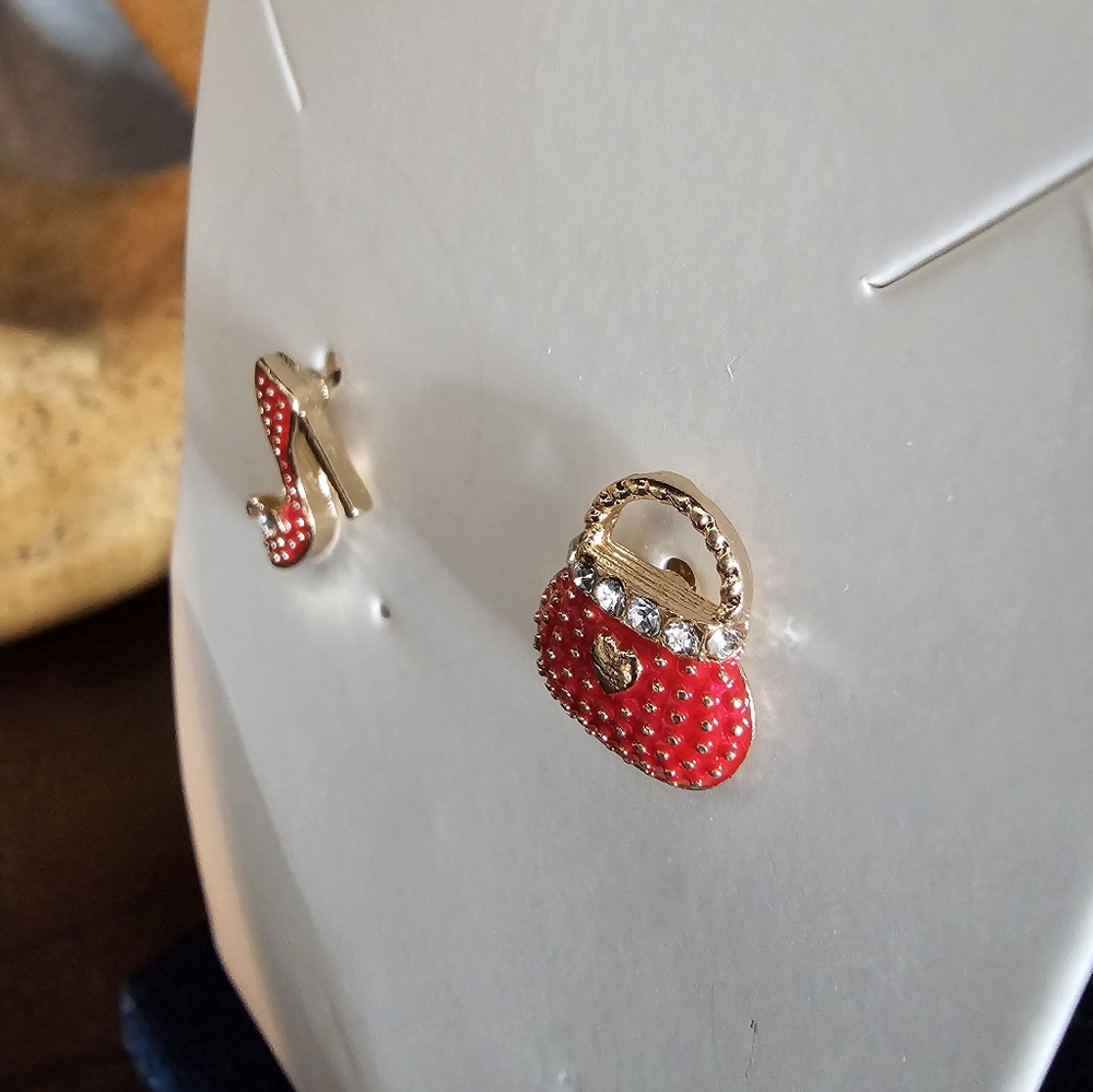 Mismatched Red Enamel Heel and Purse Earrings New - Picture 5 of 8